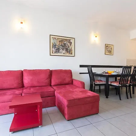 Djuro Apartmán